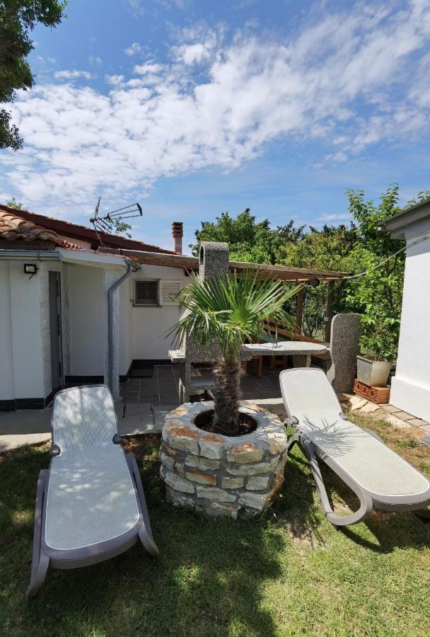 Apartment Rosemary Medulin Exterior foto